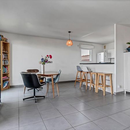 Room In Appartment With Seaview Marseille Ngoại thất bức ảnh
